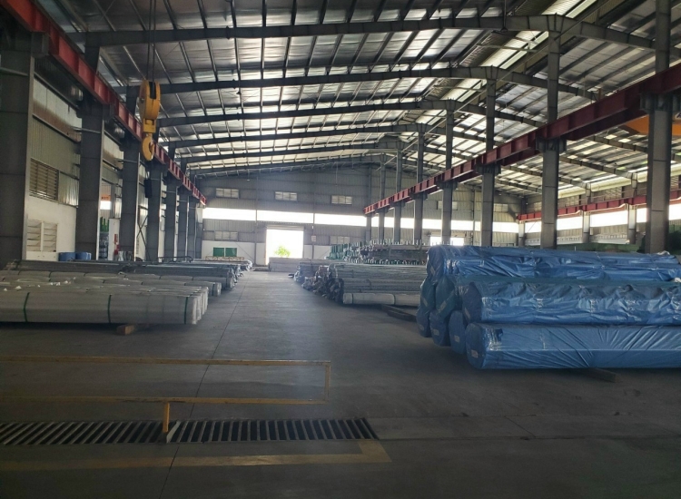 HỘP VUÔNG INOX 304/316 - 100  x 100 x 2.0MM