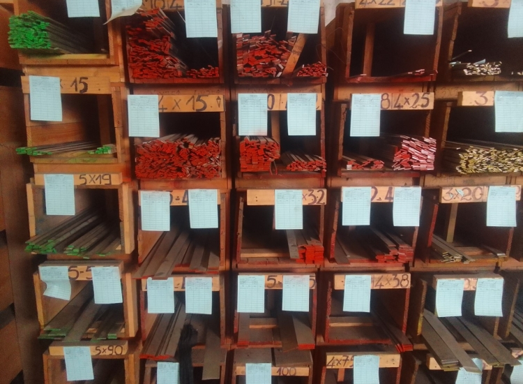 THANH LA ĐÚC 304- LA ZIN,XƯỚC HAIR LINE/No.1